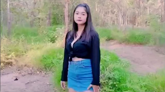 Ajak Pacar Ke Semak Semak